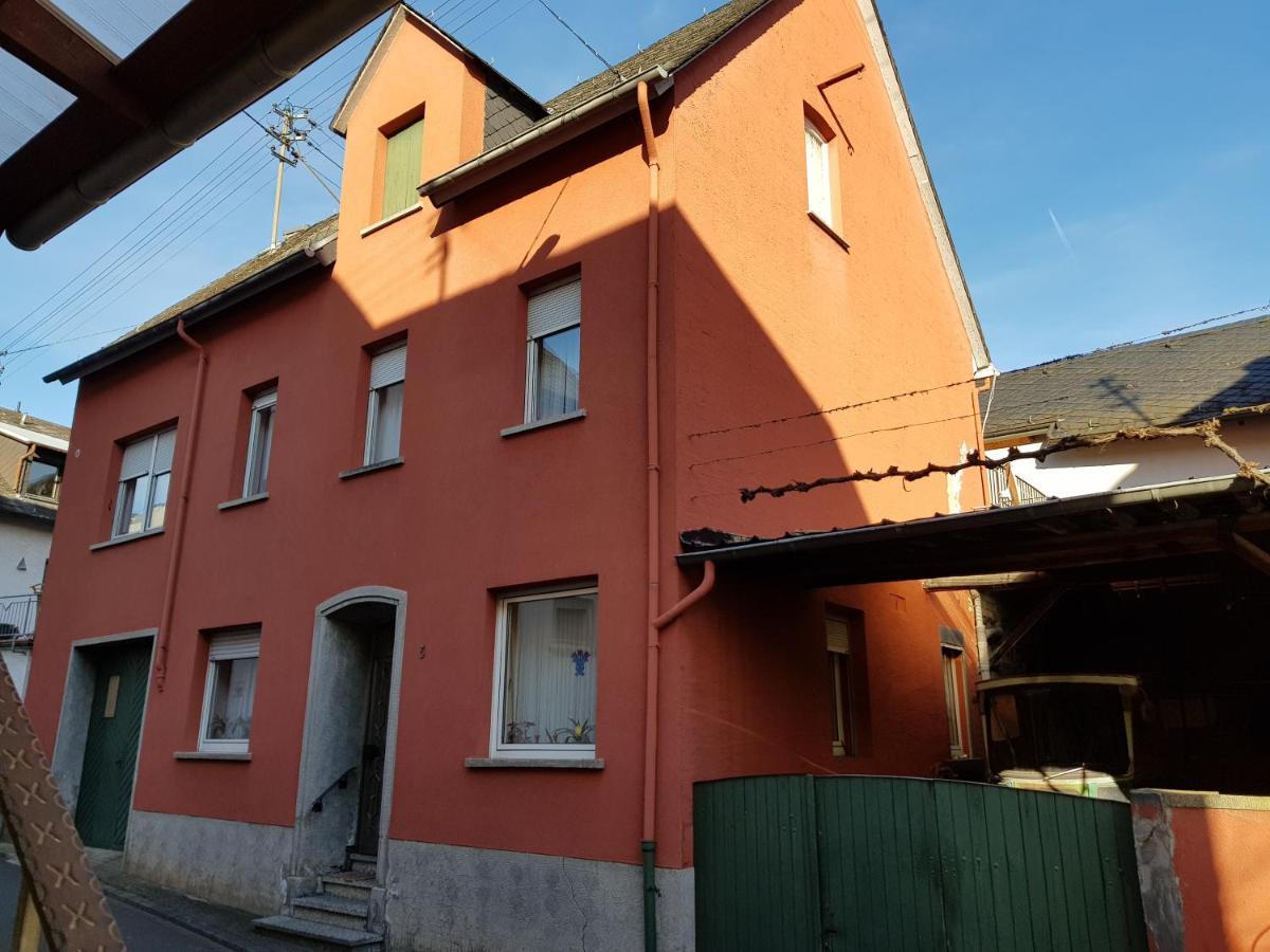 Weingut Helmut Barzen Appartement Zell Buitenkant foto