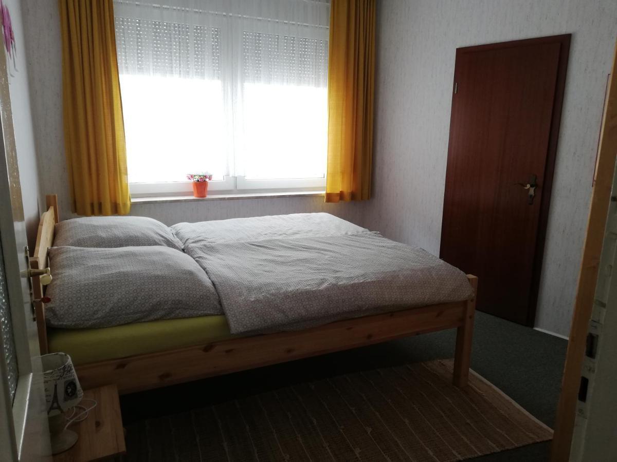 Weingut Helmut Barzen Appartement Zell Buitenkant foto